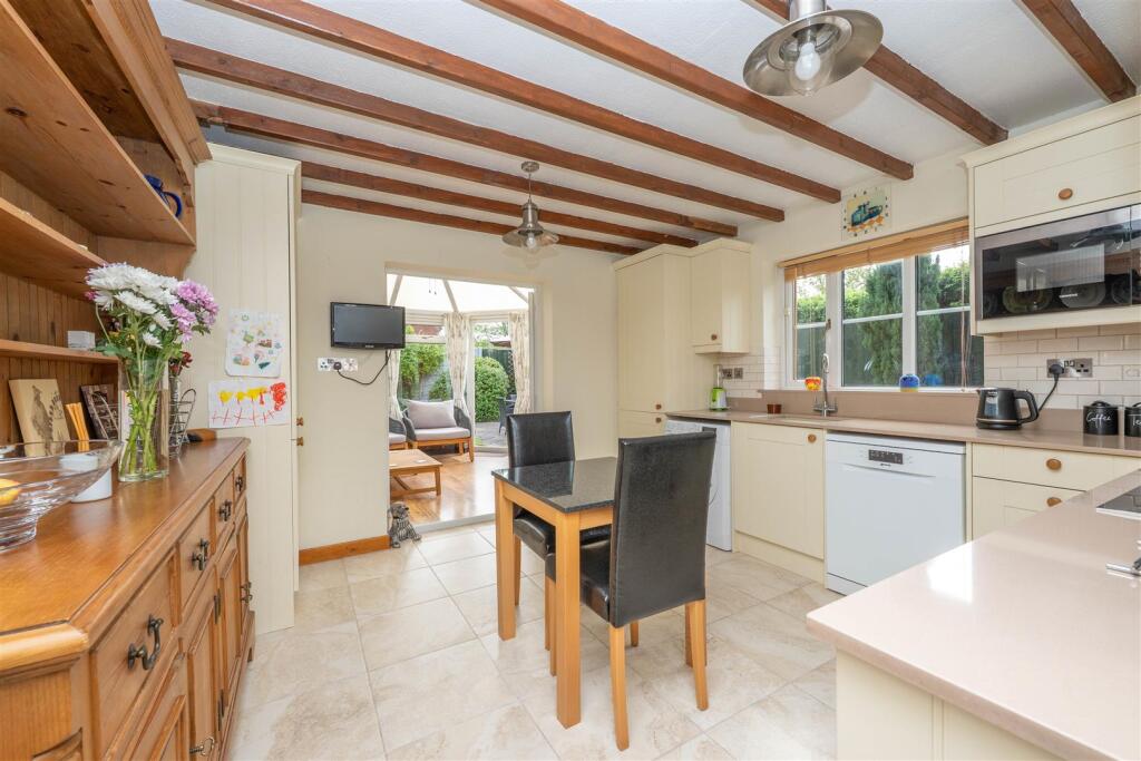 Kinwarton Road, Alcester photo 5