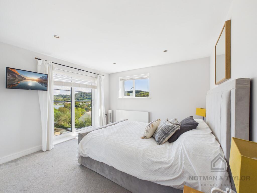 House in Millbrook - View 4