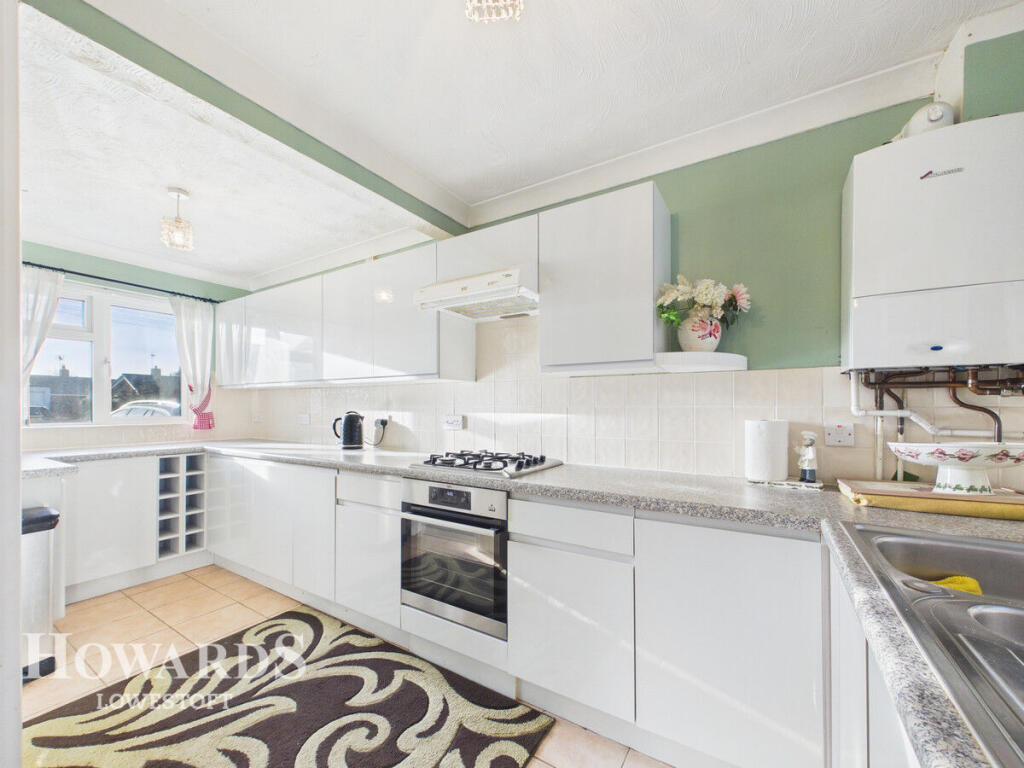 House in East Suffolk, Oulton Broad - View 3