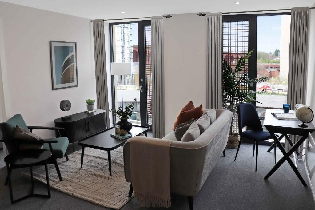 Main image of property: Daw Bank, Stockport, Greater Manchester, SK3