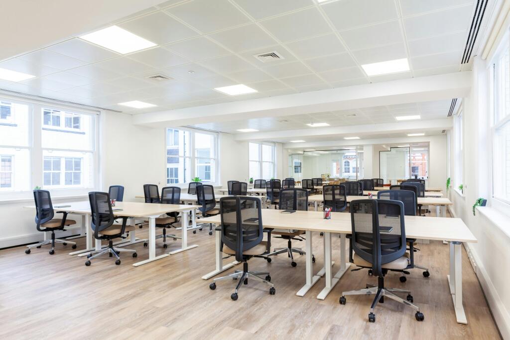 1921 Great Portland Street  3rd Floor 19.jpg