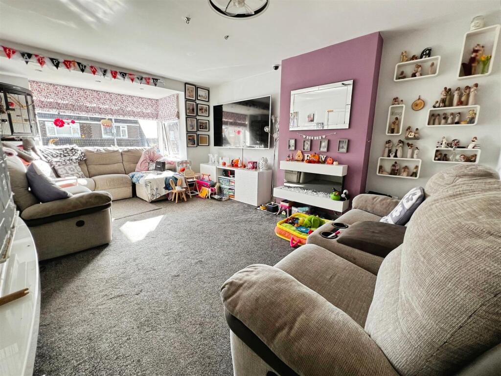 House in Bradford - View 2