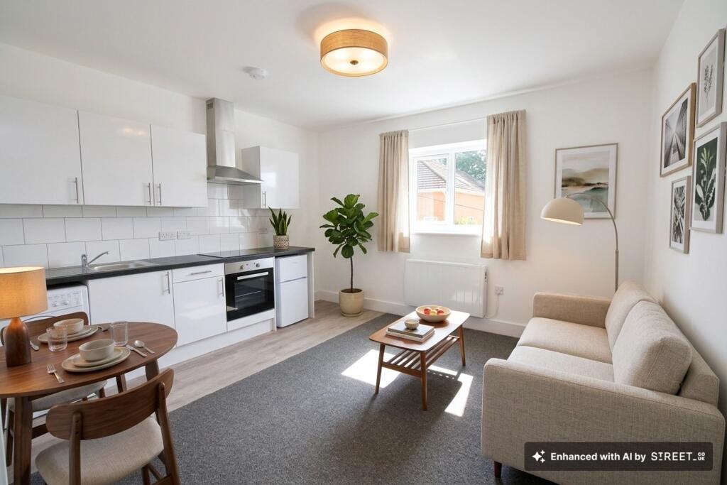 Main image of property: 61 The Avenue, Southampton, SO17