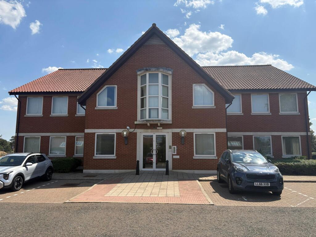Exterior 1.jpg