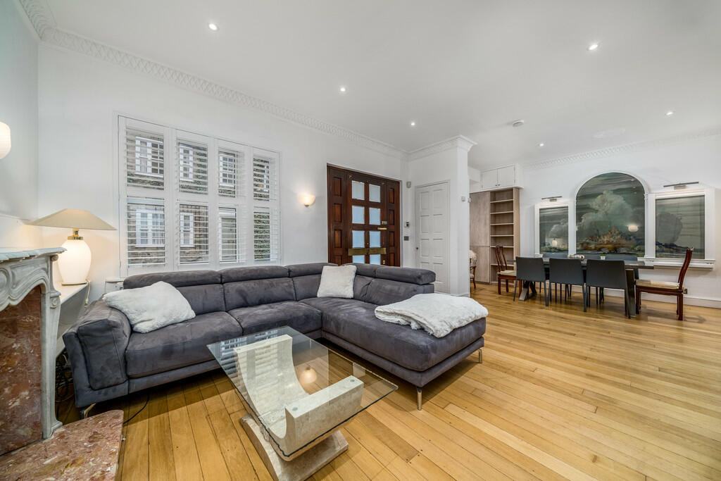 Main image of property: Coleherne Mews, Chelsea