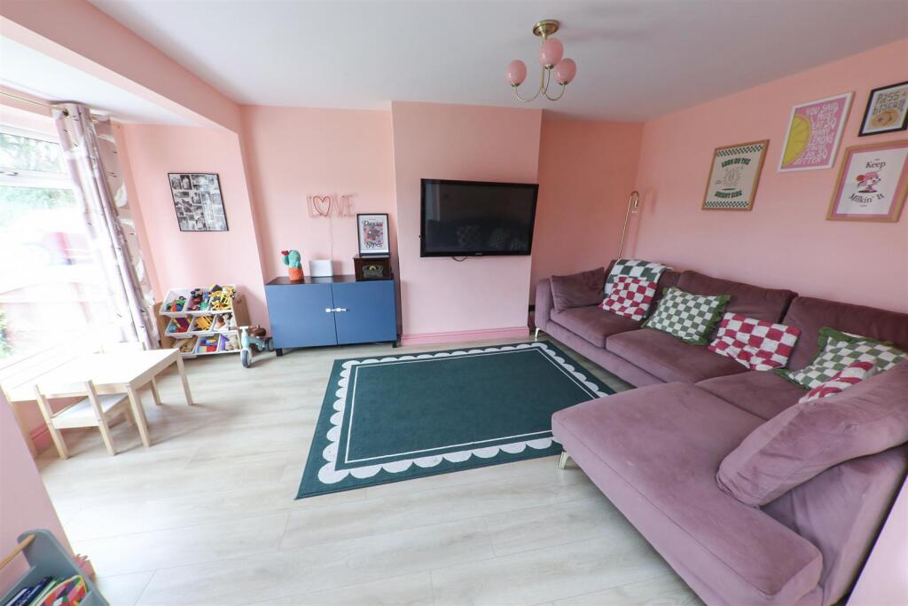 House in Doncaster - View 2
