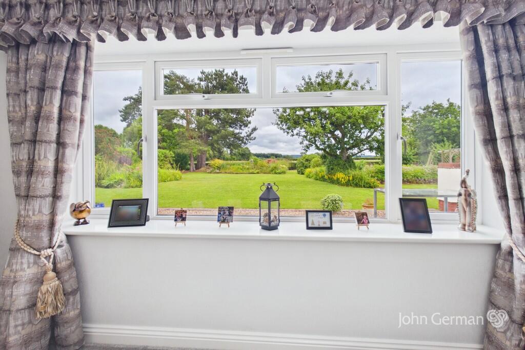 Whittamoor Lane, Dunston Heath photo 4