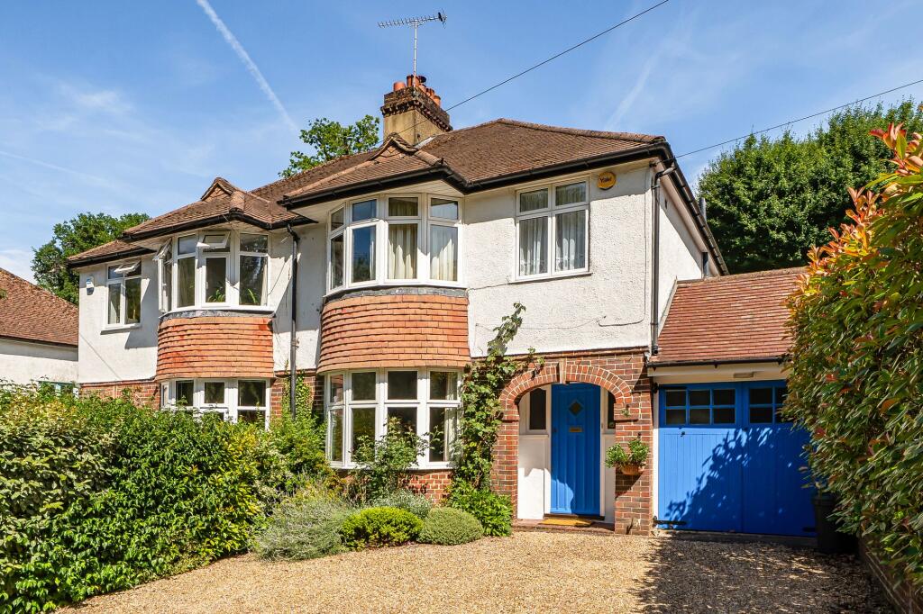 Main image of property: Whyteleafe Hill, Whyteleafe, CR3