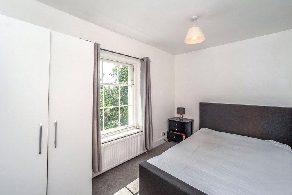 Apartment in London - More