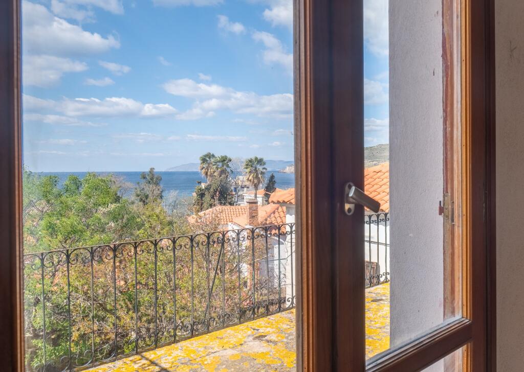 Main image of property: Northern Aegean islands, Lesbos, Petra