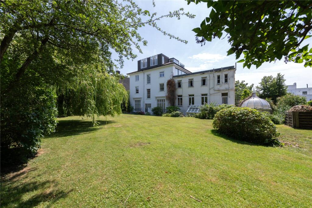 Main image of property: Millfield Lane, London, N6