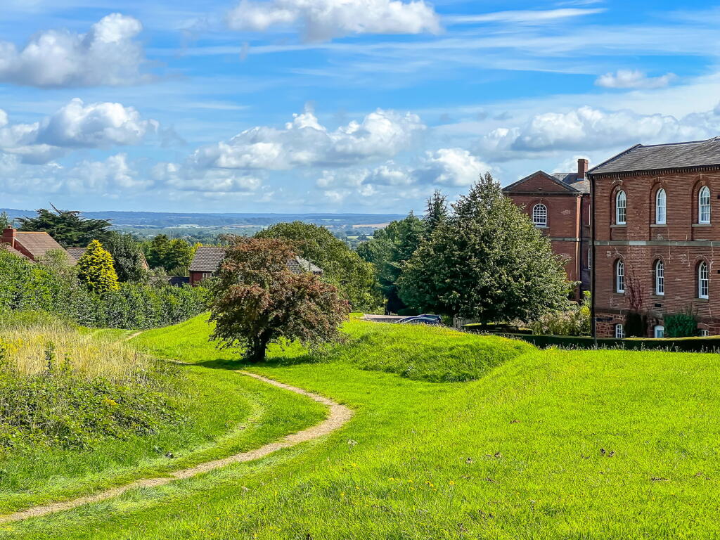 1, Dartington Walk, Devington Park, Exminster photo 3