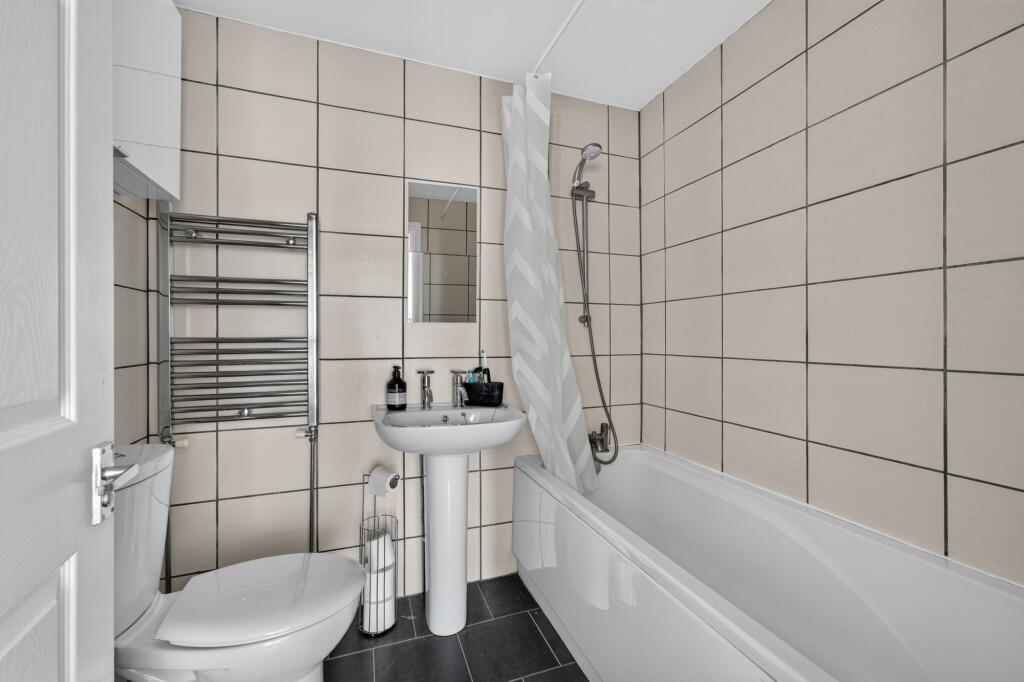 Apartment in Bournemouth - More