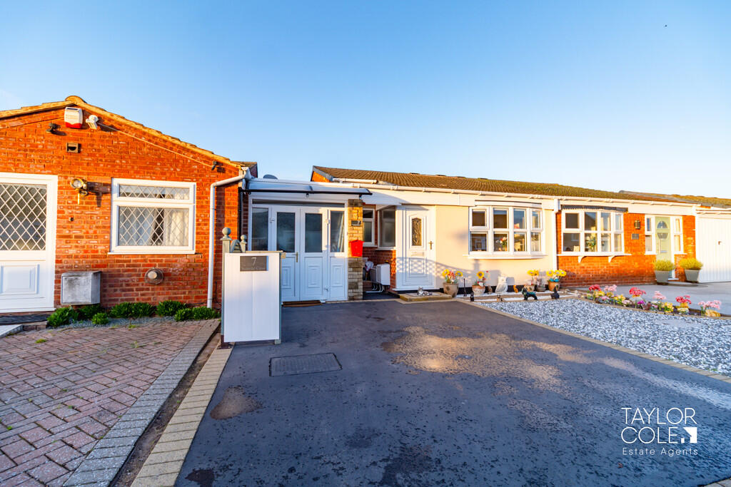 Main image of property: Scimitar Close, Tamworth