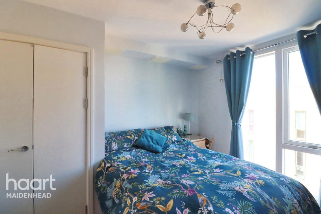 Main image of property: 1 Kidwells Close, Maidenhead