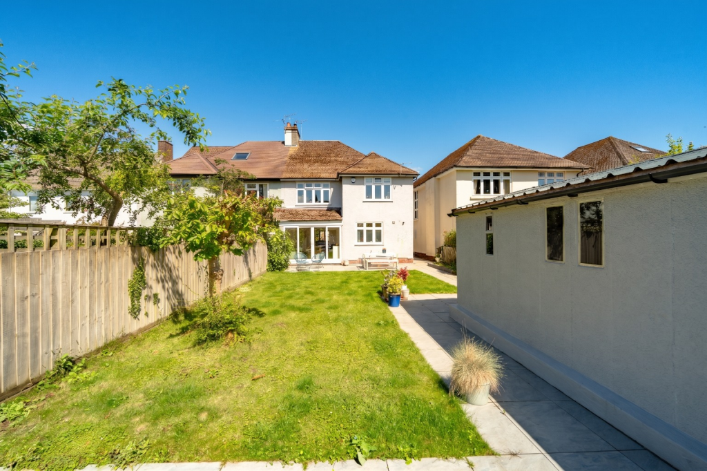 Northumbria Drive, Bristol, City of Bristol, BS9 4HL photo 4