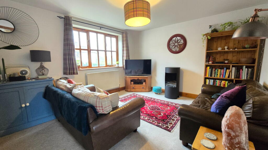 High Street, East Ilsley, Berkshire, RG20 7HZ - View 3