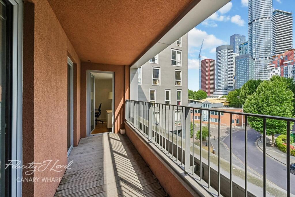 Main image of property: Indescon Square, London E14