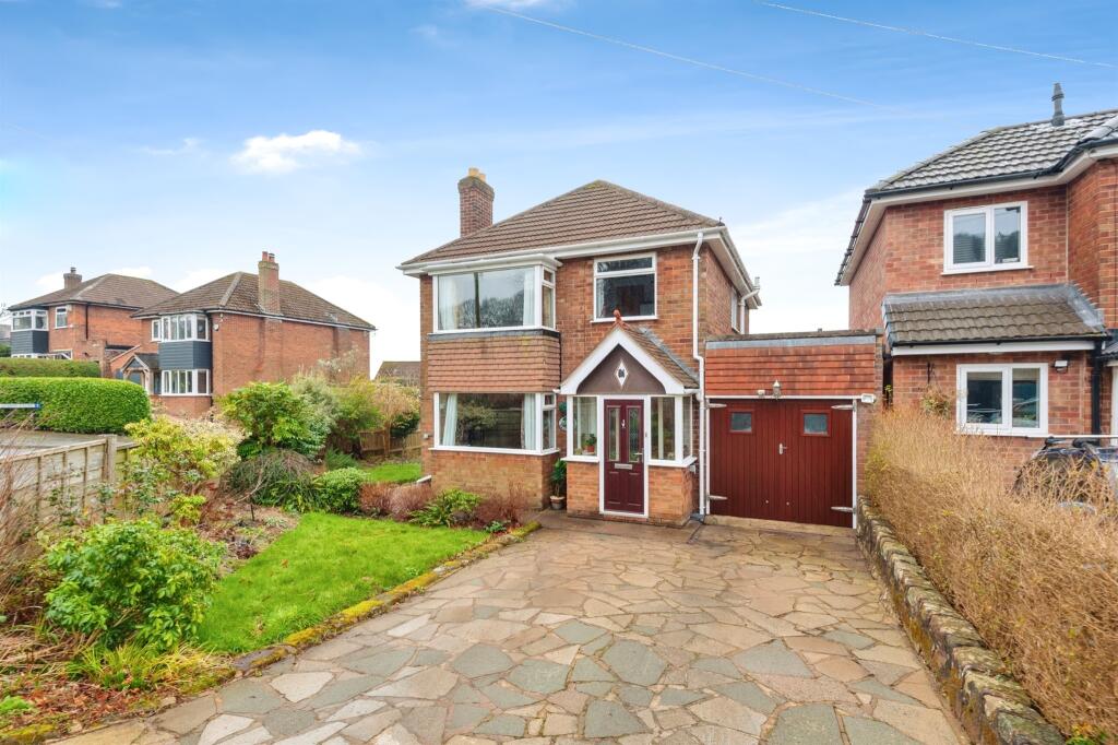 3-bed detached on Alvanley Road, Helsby, Frodsham, £400,000