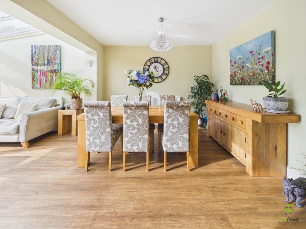 House in Dartford, Joydens Wood - View 2