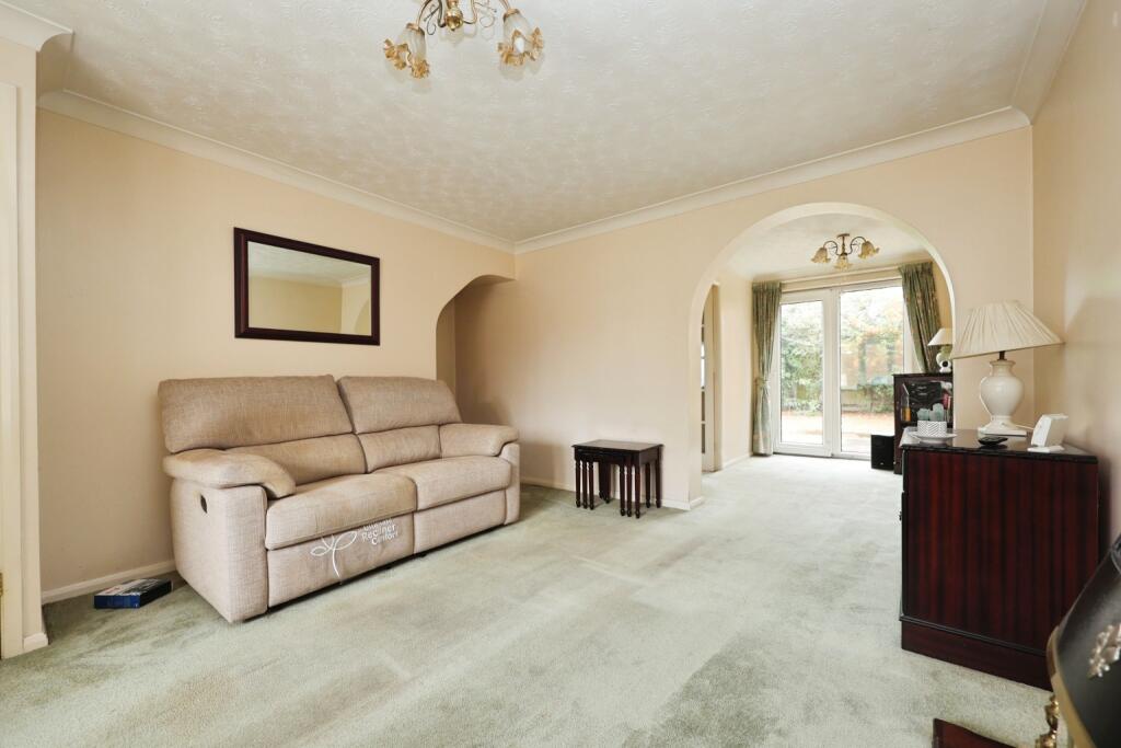 House in Lincoln, Birchwood - More