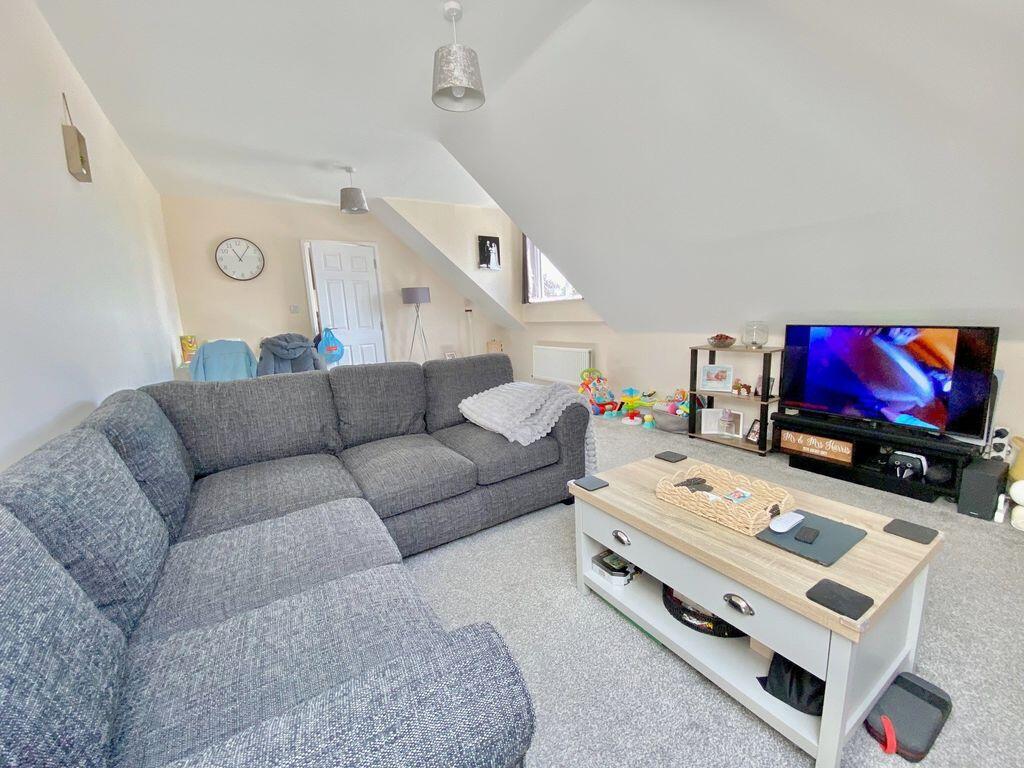 Apartment in Warminster, Boreham - View 2
