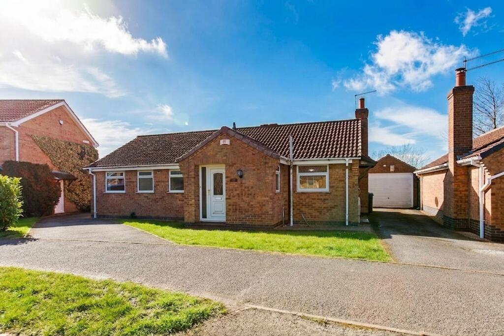 Main image of property: Horsehead Lane, Bolsover, S44