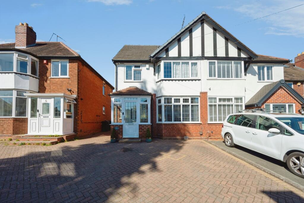 Main image of property: Wendron Grove, BIRMINGHAM