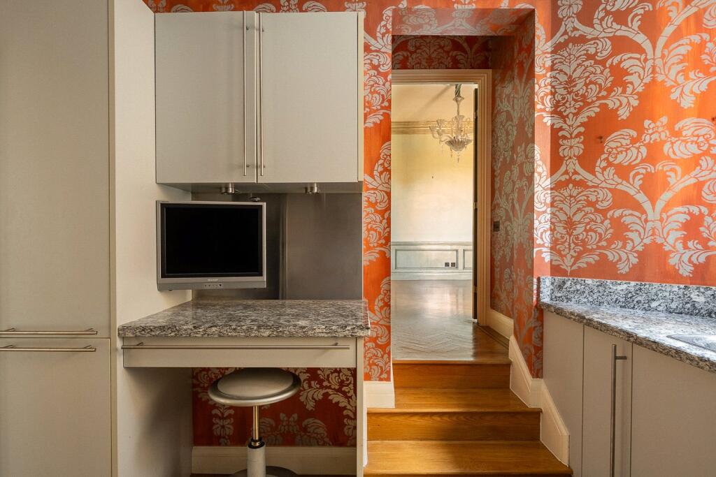 Apartment in London, Royal Borough of Kensington and Chelsea - View 4