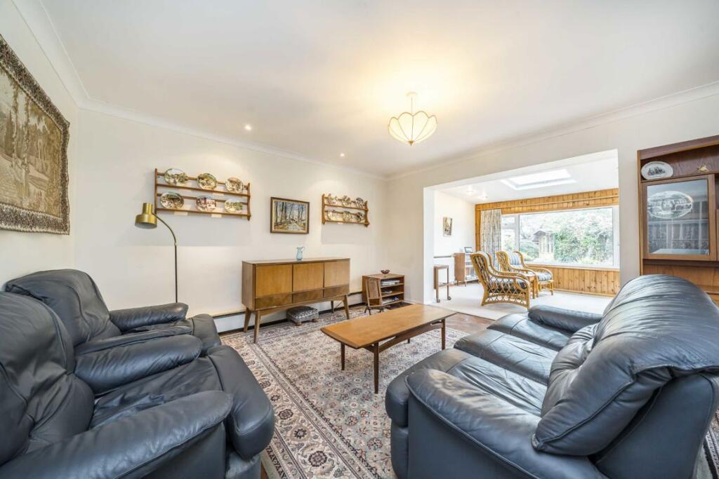 House in Twickenham - View 2