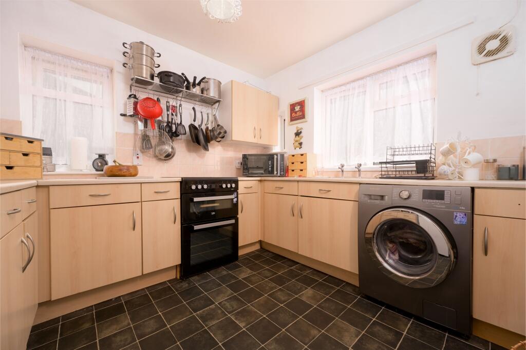 Apartment in Kettering, Ise Lodge - View 5