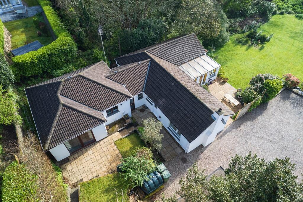3 bed bungalow in Paul, near Mousehole