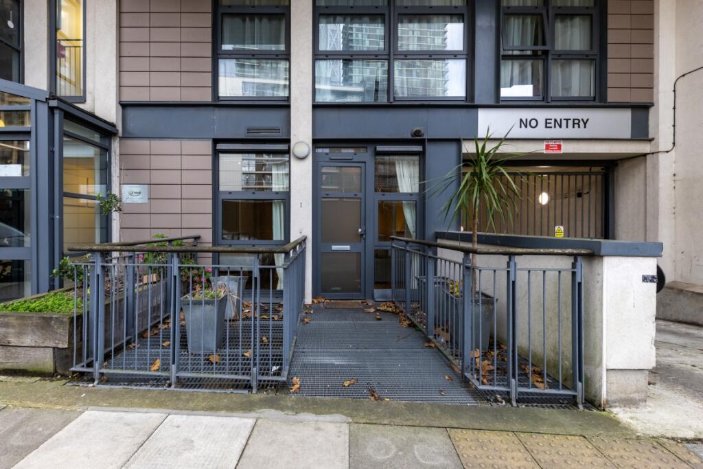 1 bedroom maisonette for rent