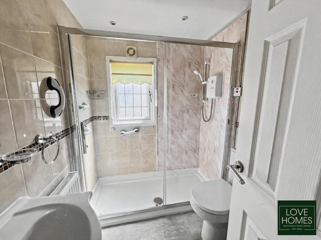 Bentley Drive, Carr Bridge Residential Park, Blackpool, Lancashire, FY4 5RJ photo 4