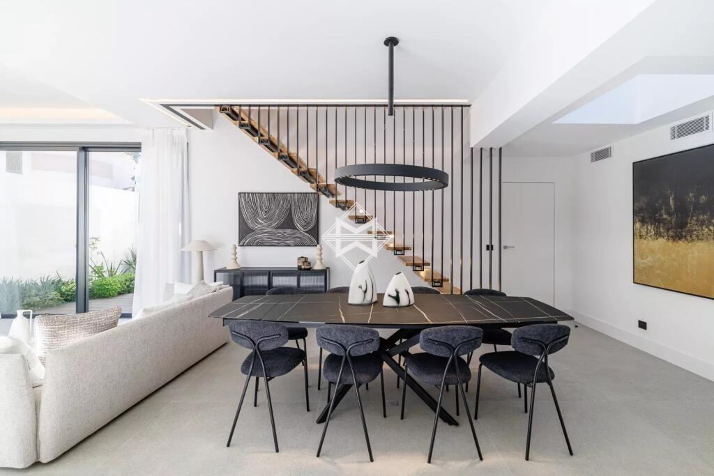 Main image of property: Provence-Alps-Cote d`Azur, Alpes-Maritimes, St-Jean-Cap-Ferrat