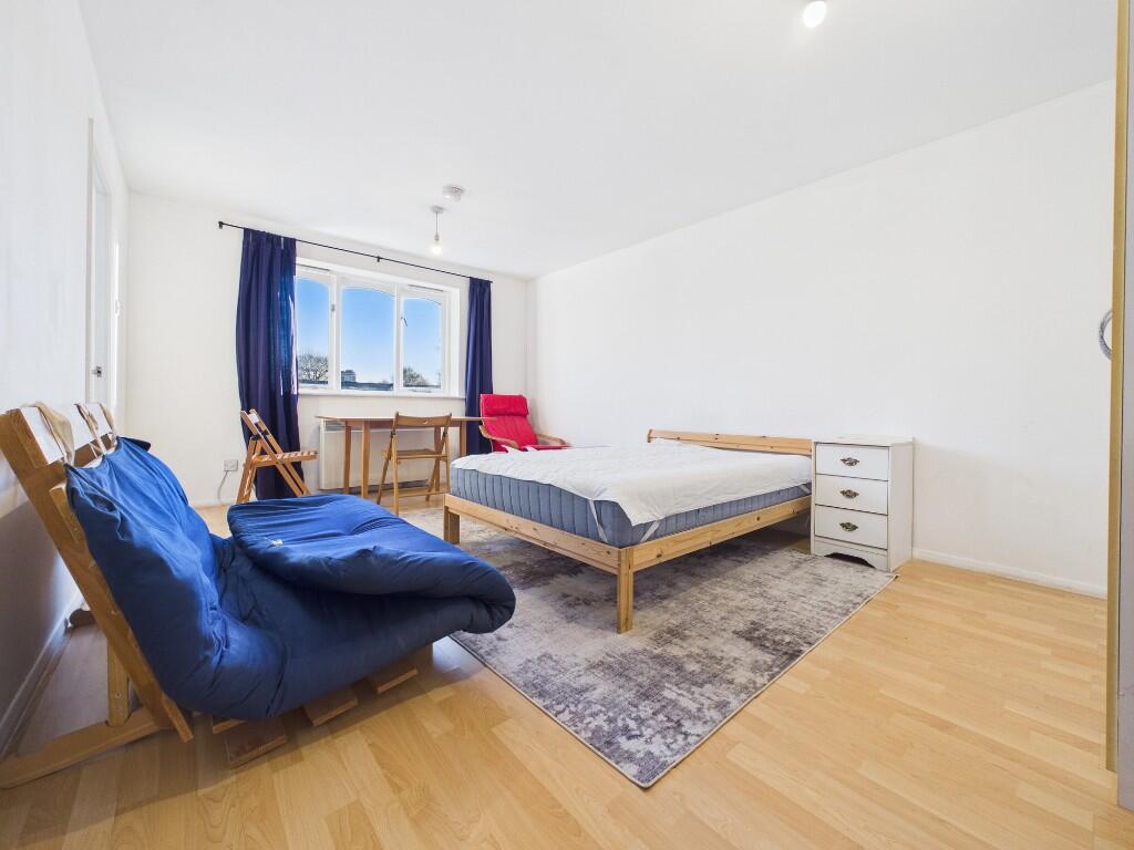 Main image of property: Telegraph Place, London, E14