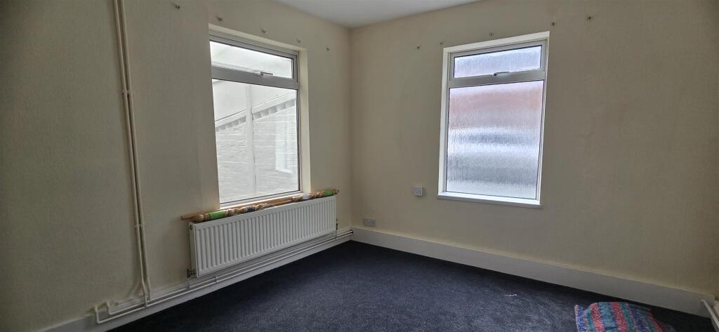 Main image of property: Queens Road