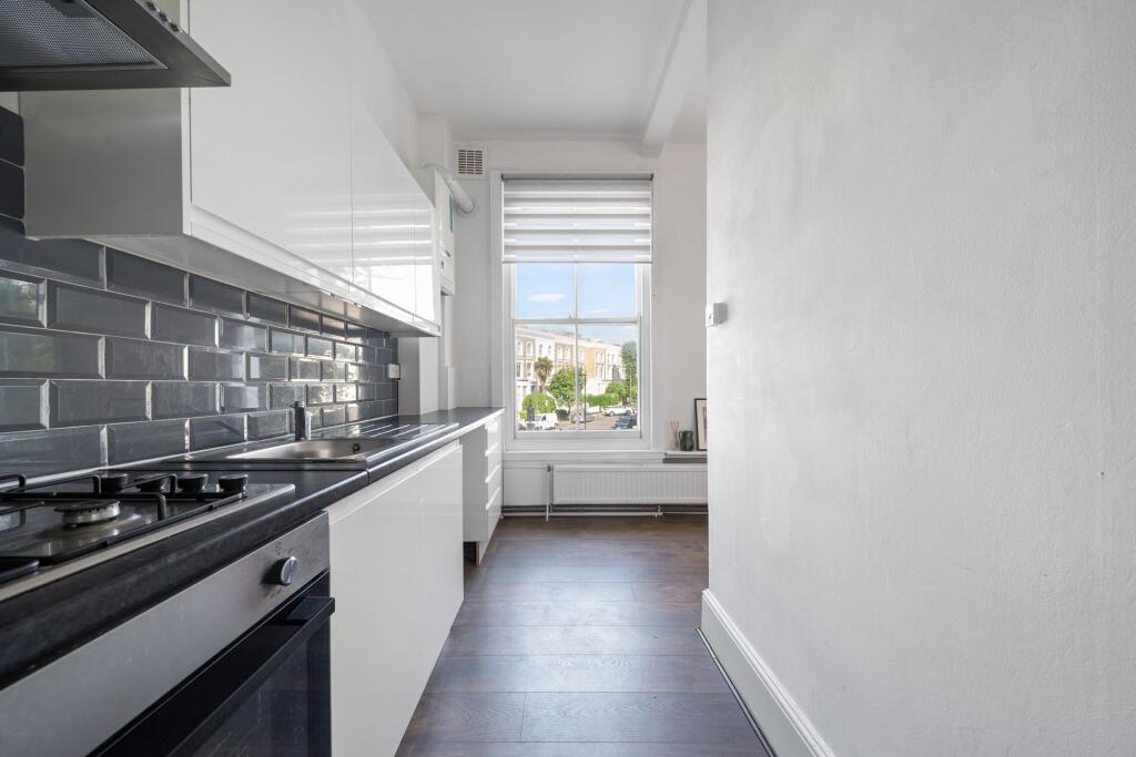 Apartment in London - More