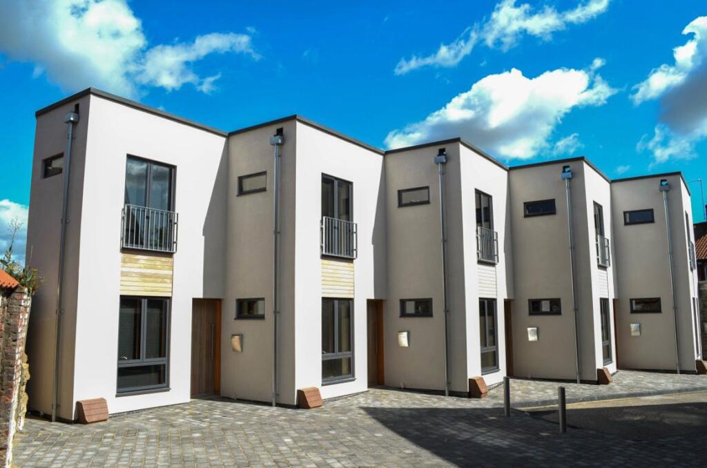 Main image of property: Rasons Court Mews, Boston