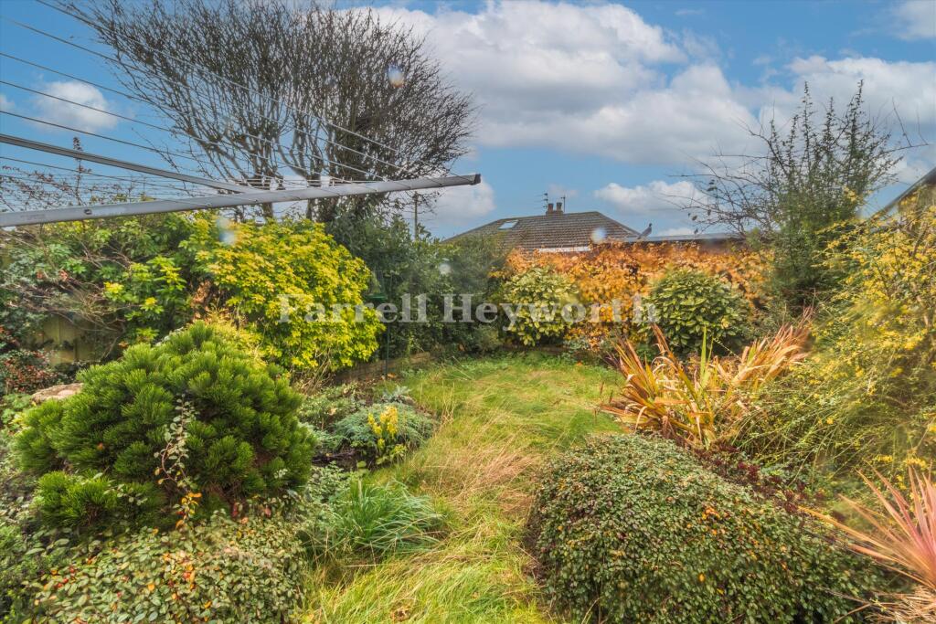 Fieldhouse Avenue, Thornton Cleveleys photo 2