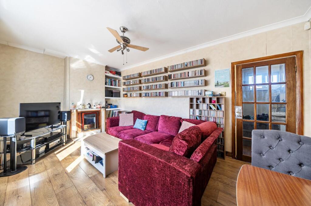 House in London - View 5