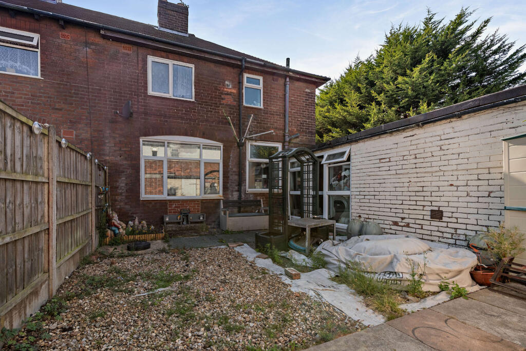 House in Sefton, Liverpool City Region - More
