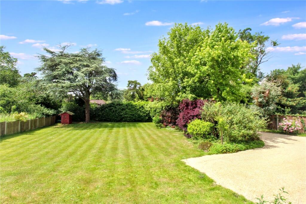 Low Road, Hellesdon, Norwich, Norfolk, NR6 photo 2