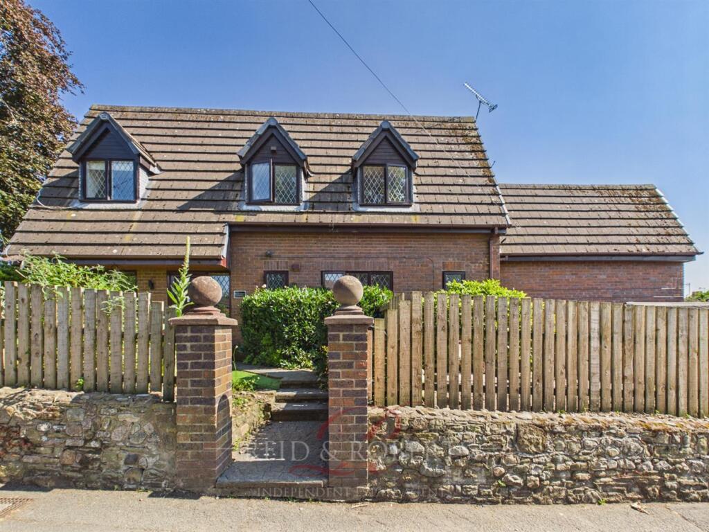5-bed detached on Pant Lane, Gresford, Wrexham, £695,000