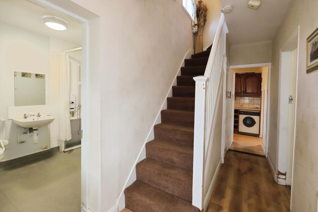 House in Wolverhampton, Oxley - View 3
