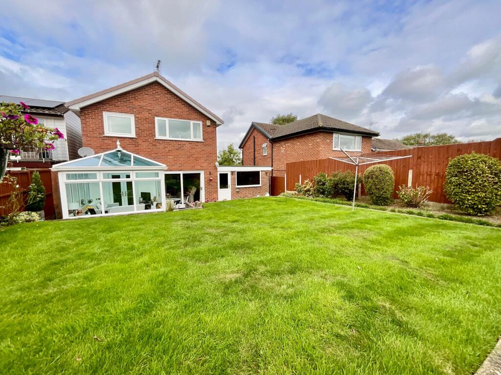 House in Stoke-on-Trent - View 4