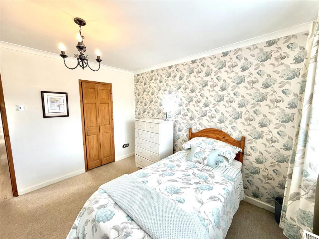 House in Salisbury - View 5