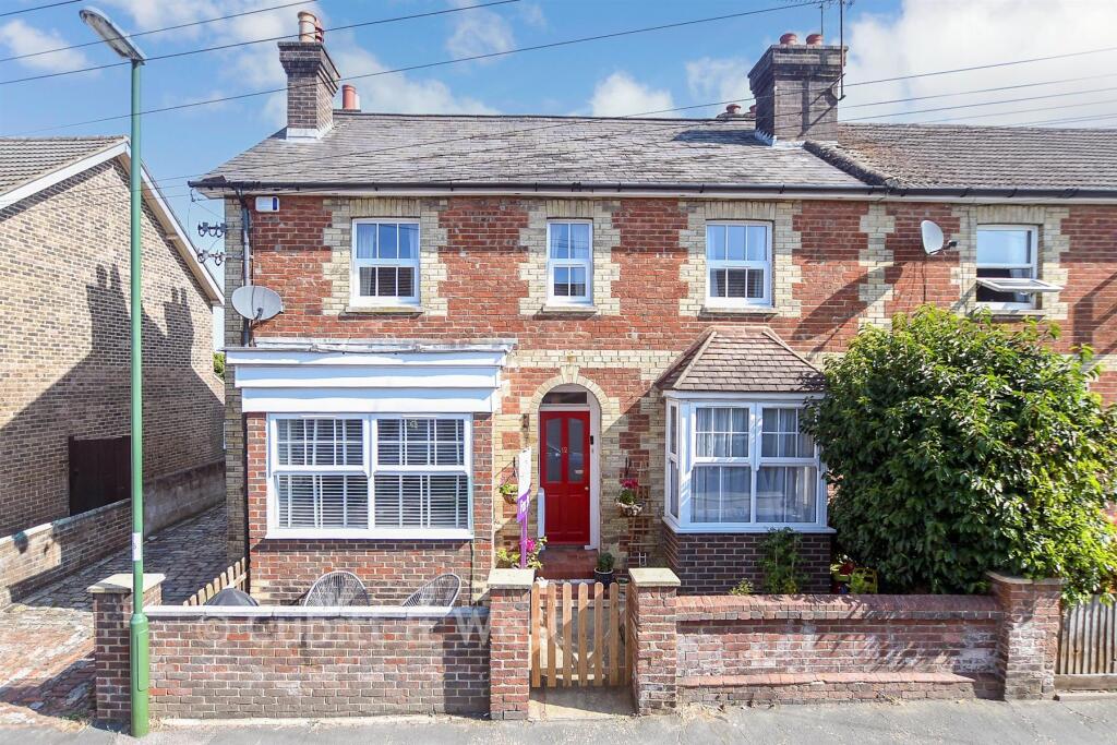 Nelson Road, Horsham, West Sussex, West Sussex