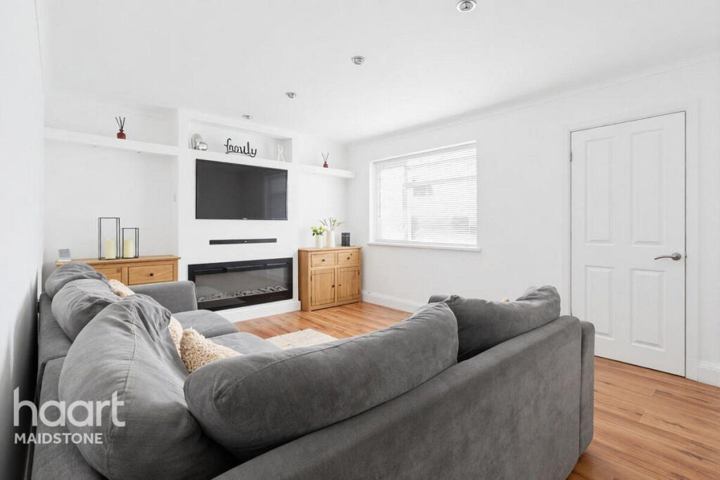 House in Maidstone, Barming Heath, East Farleigh - View 4