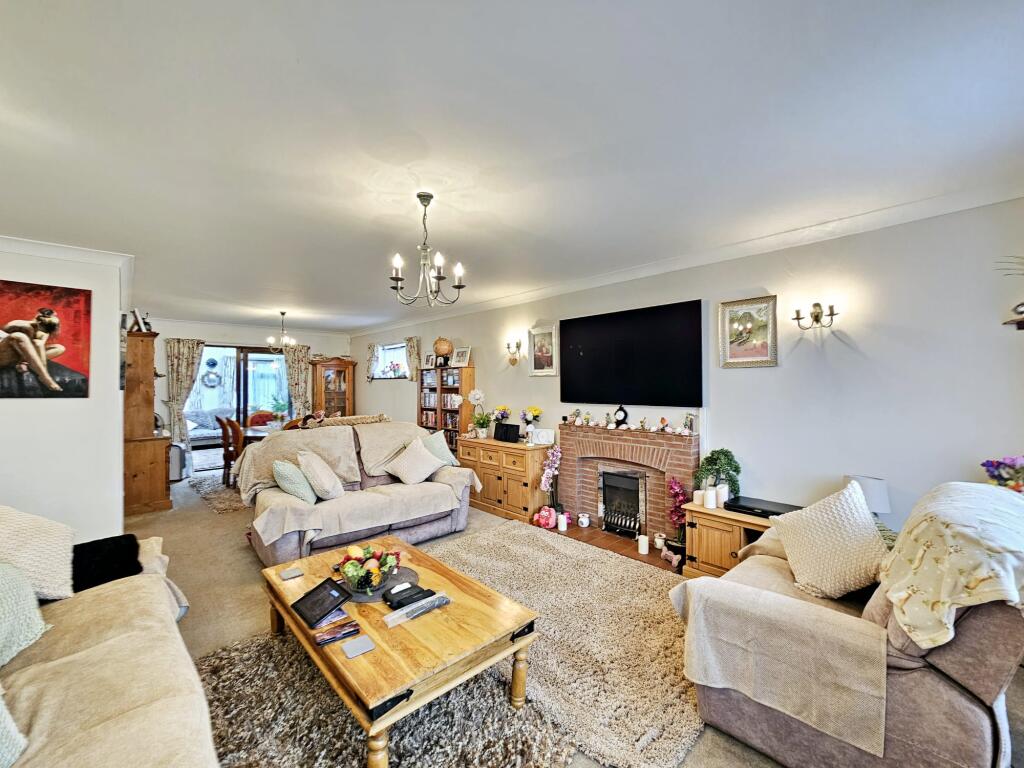 House in York - View 3
